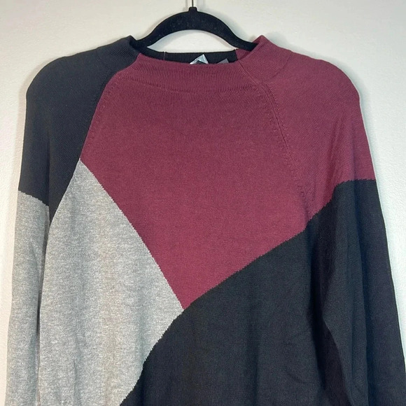 THE LIMITED Burgundy, Gray, and Black Geometric Sweater - Medium - NWT - Picture 4 of 10